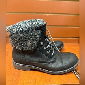 Cliffs by WHITE MOUNTAIN Black Moto Boots with Knit Cuff
